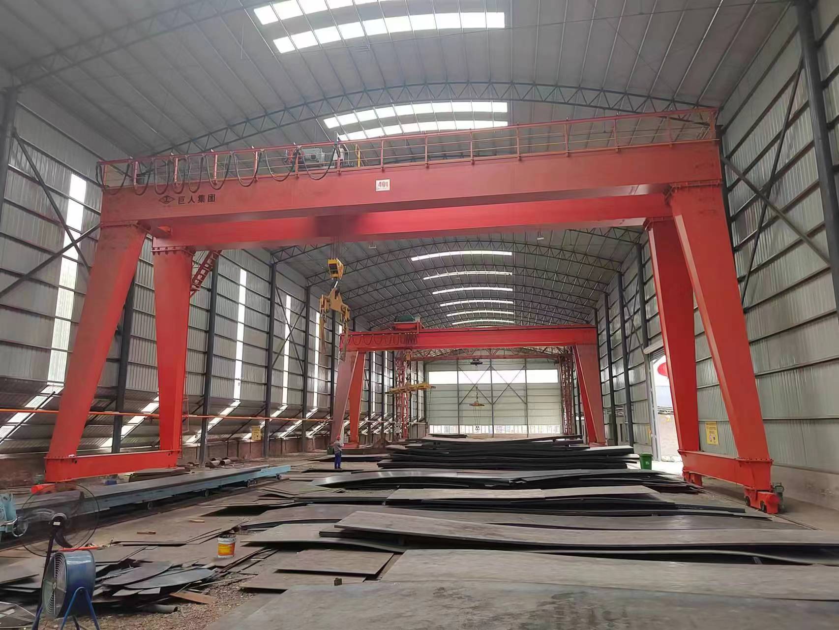 MH型電動(dòng)葫蘆門式起重機(jī)