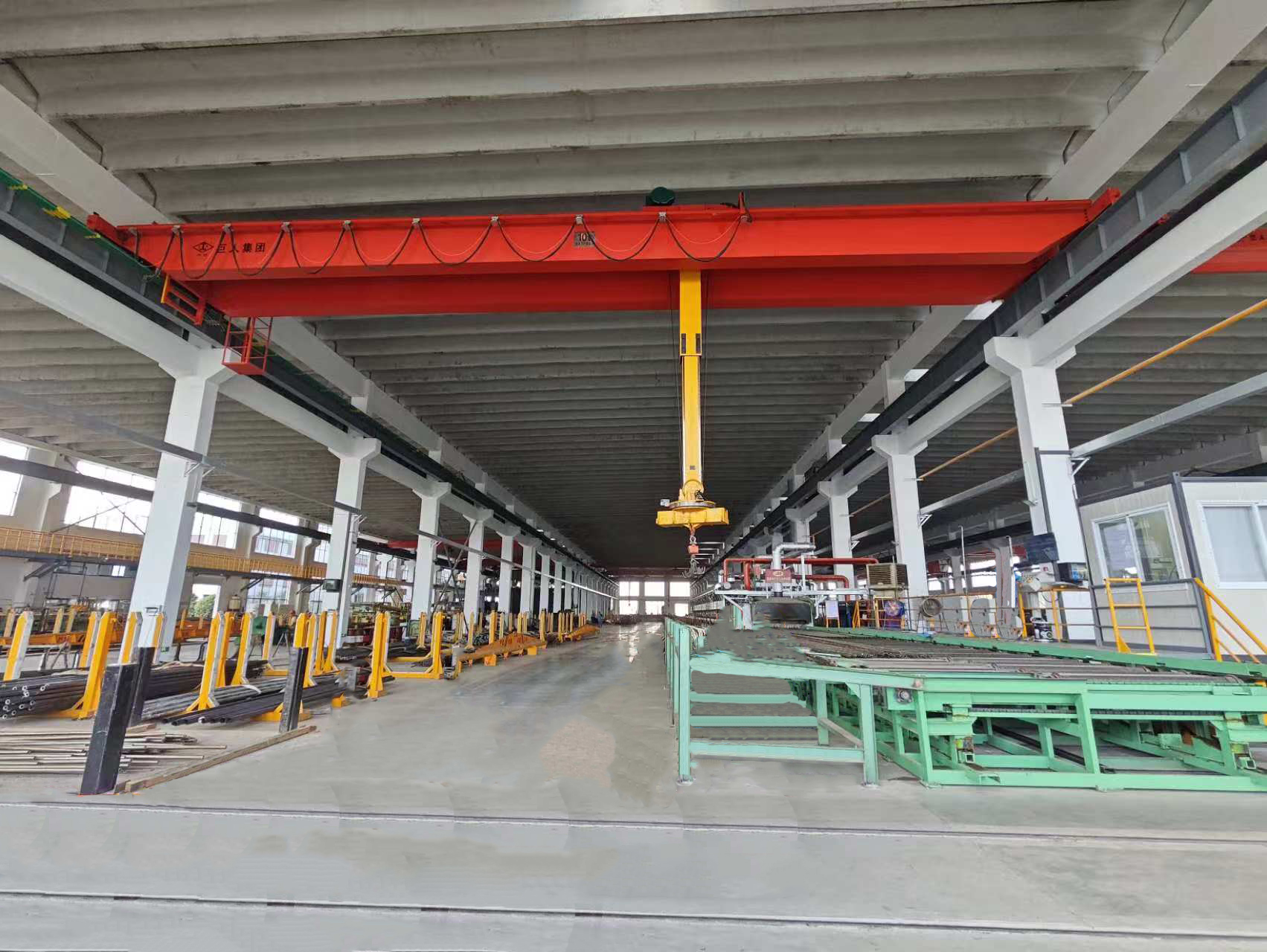 剛性導柱防搖擺起重機