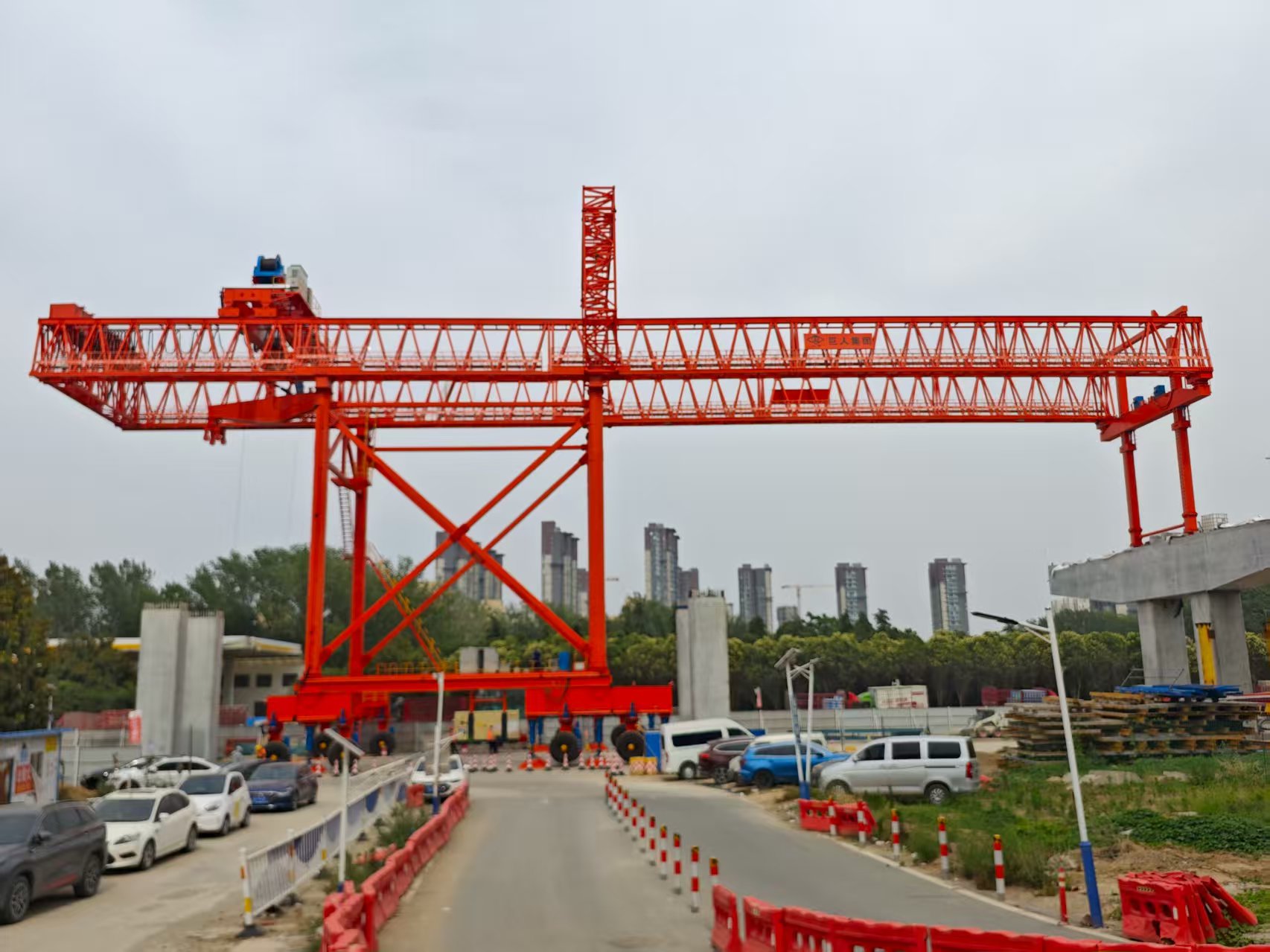 路橋門式起重機