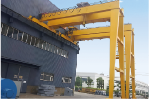 BMG型雙主梁吊鉤半門式起重機(jī)