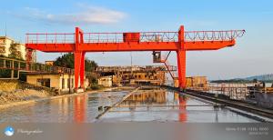 抓斗雙梁門(mén)式起重機(jī)